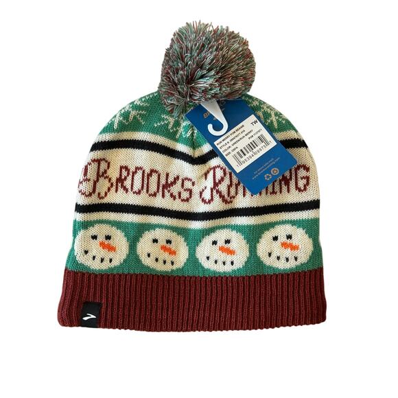 New ~ BROOKS RUNNING ~ Run Merry Pom Beanie - Picture 3 of 5